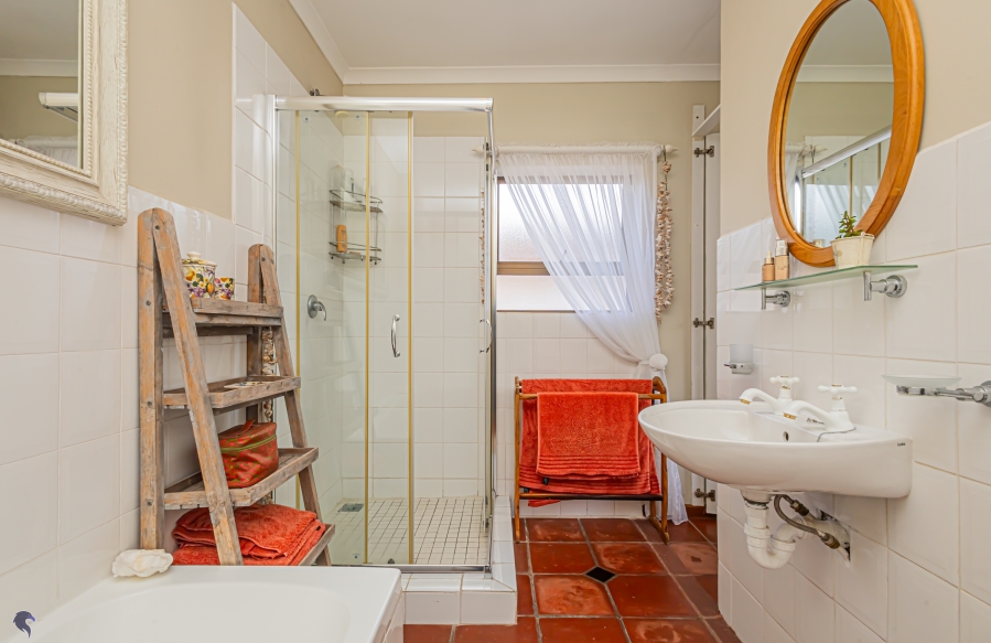 4 Bedroom Property for Sale in Country Club Western Cape